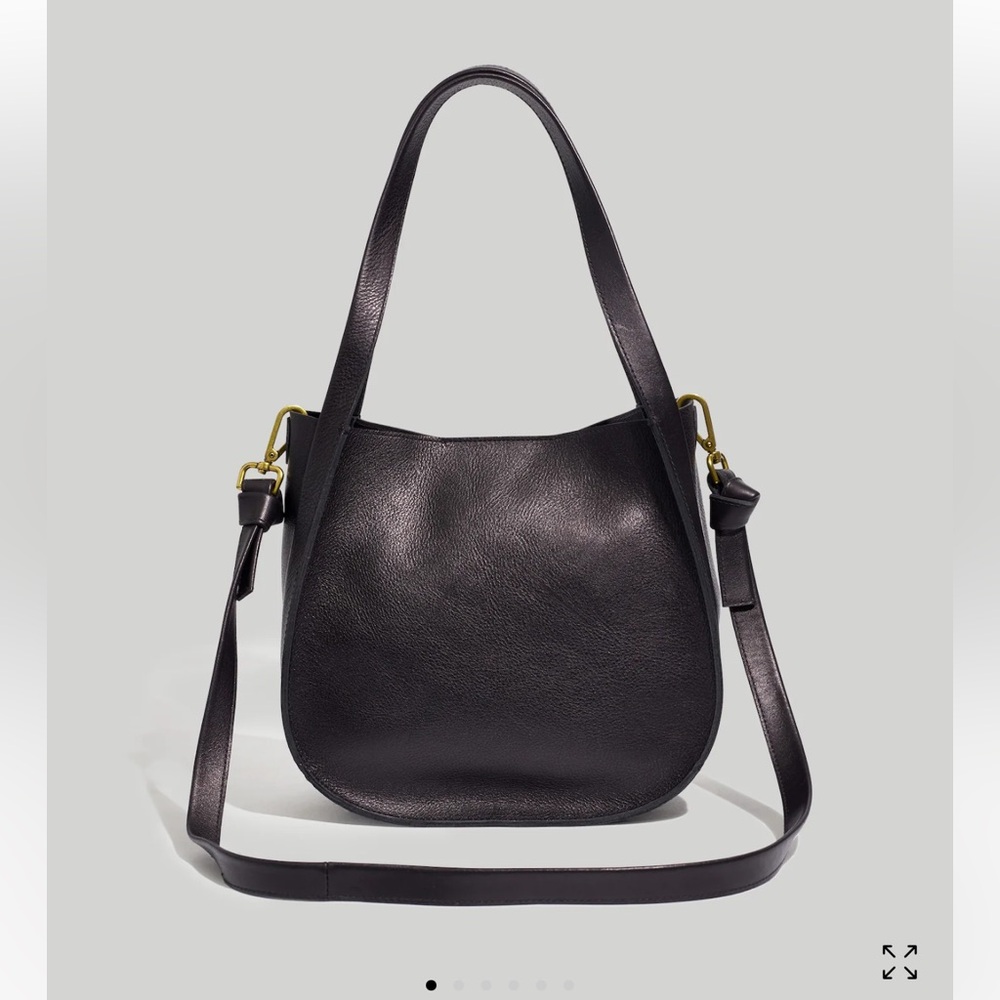 Madewell Micro Sydney Bag in Black Leather 🤍